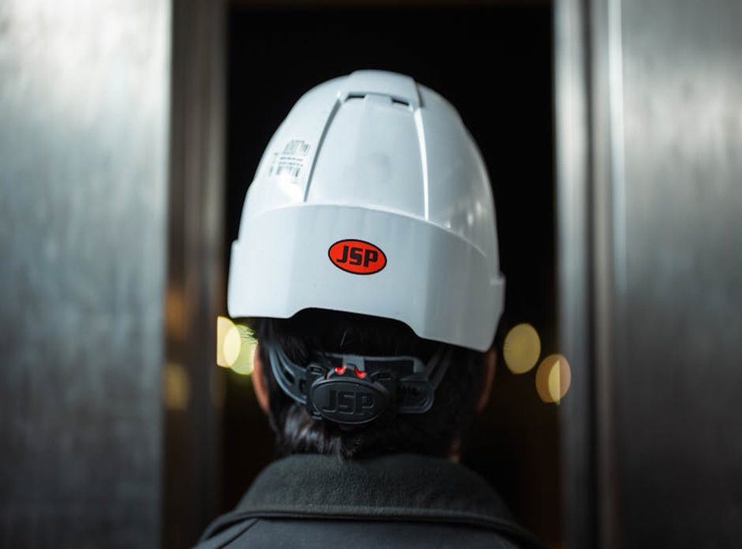 Head-to-Head: How It Stacks Up Against Your Standard Barbell